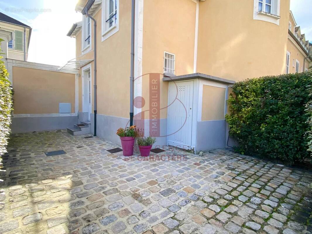 Appartement à FONTAINEBLEAU