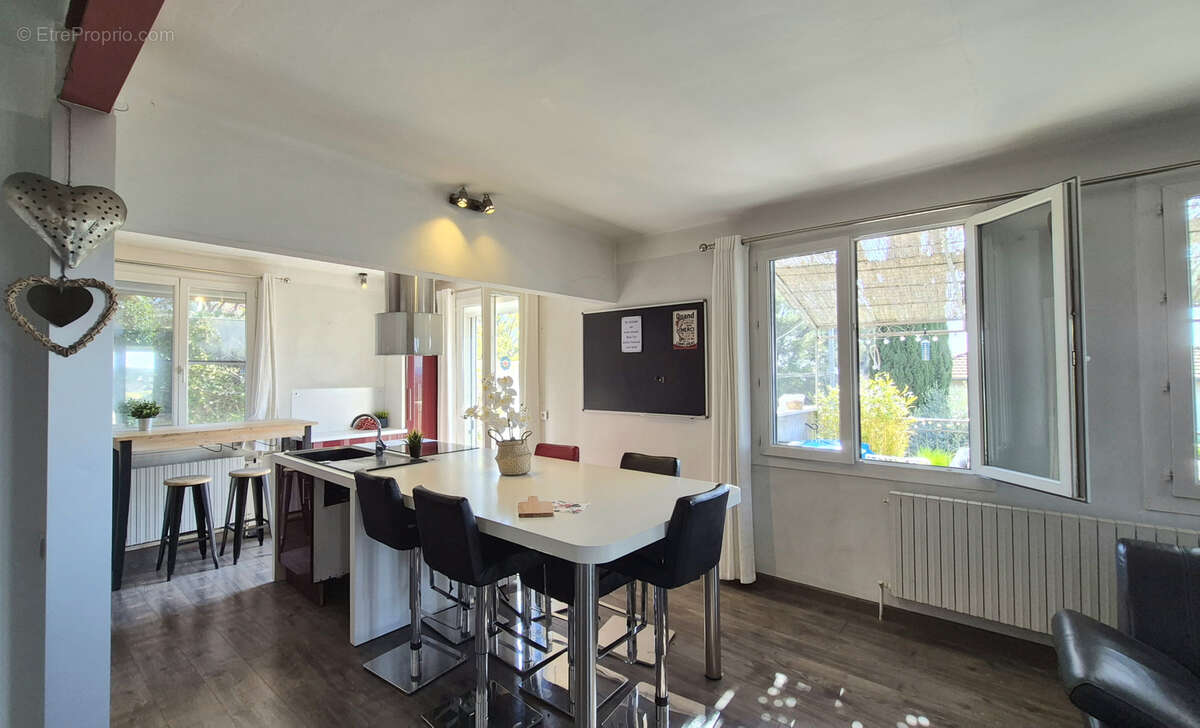 Maison à LES ANGLES