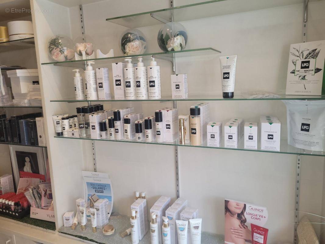 Commerce à PARIS-15E