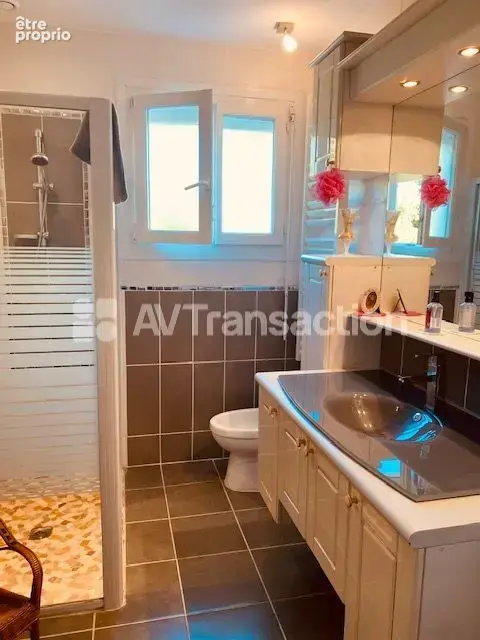 Maison 10 pièces 151 m² à vendre à Chateauneuf-Sur-Charente (16120) - photo 8