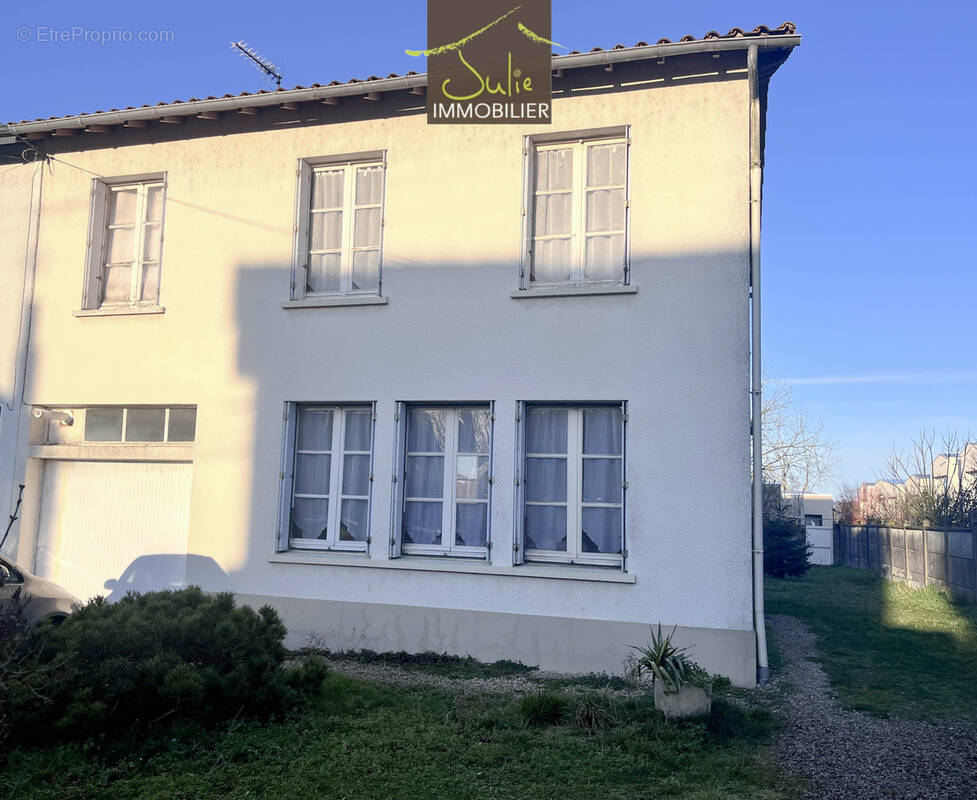 Maison à BRESSUIRE