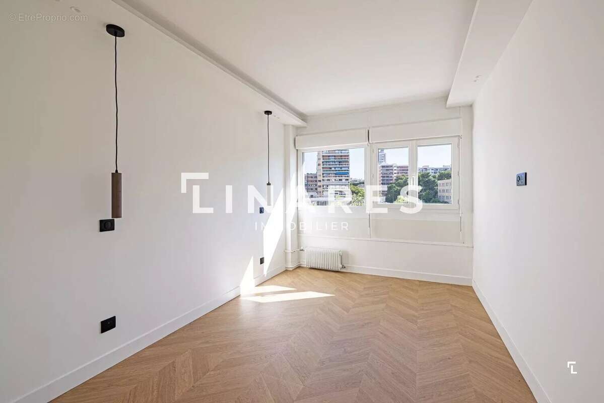LE CANTINI - T3 de 52,34 m2 - Cave - 13008 - photo 7