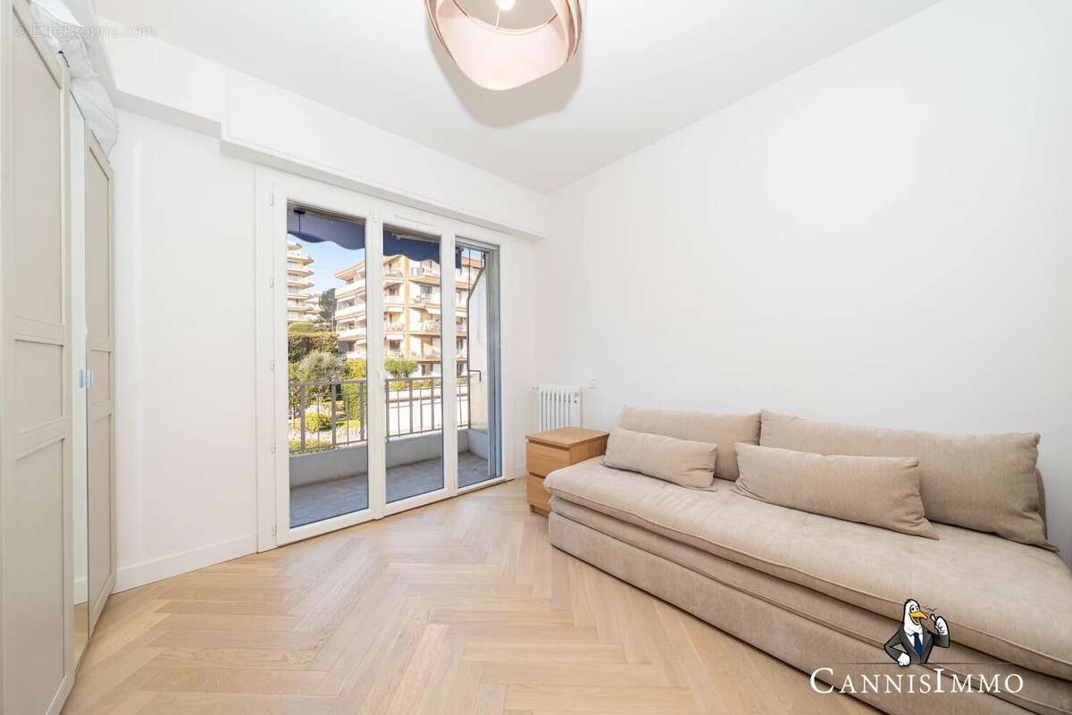 Appartement à LE CANNET