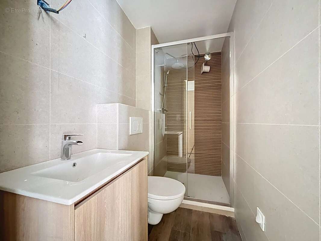 Appartement à SAINT-ETIENNE-DE-TINEE