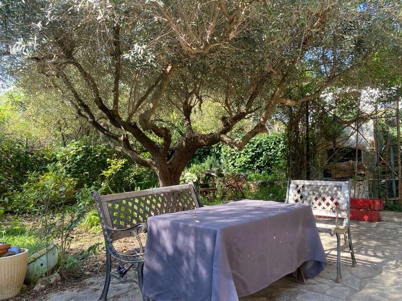 Maison à SAINT-PRIVAT-DES-VIEUX