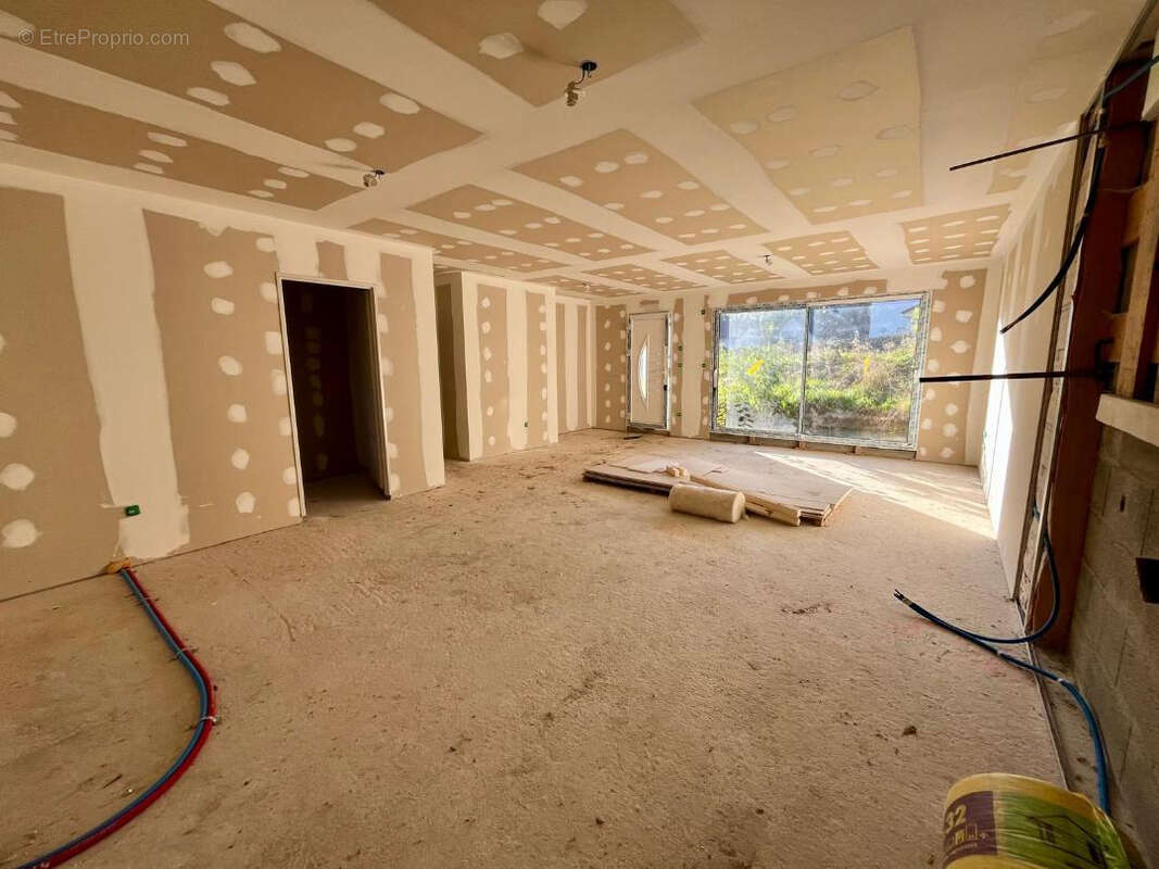 Maison à LES ABRETS