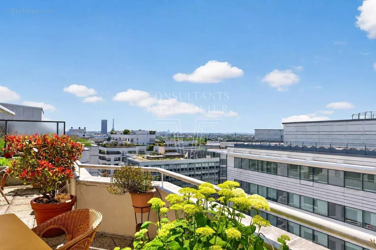 Appartement à LEVALLOIS-PERRET