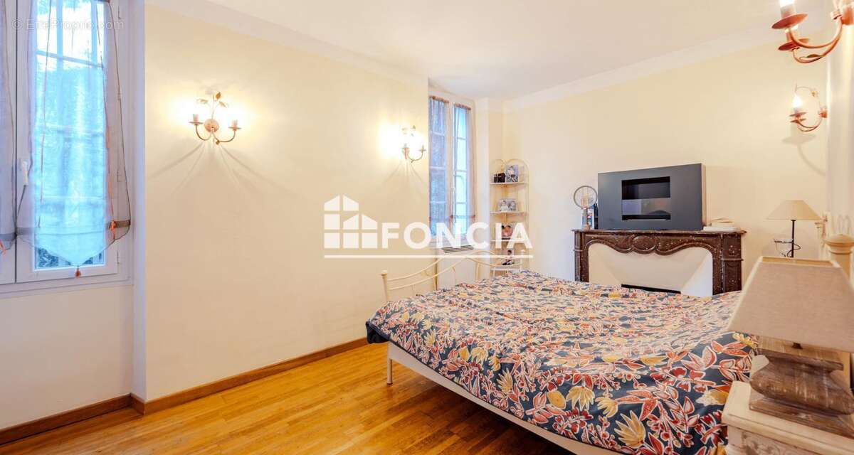 Appartement à HYERES