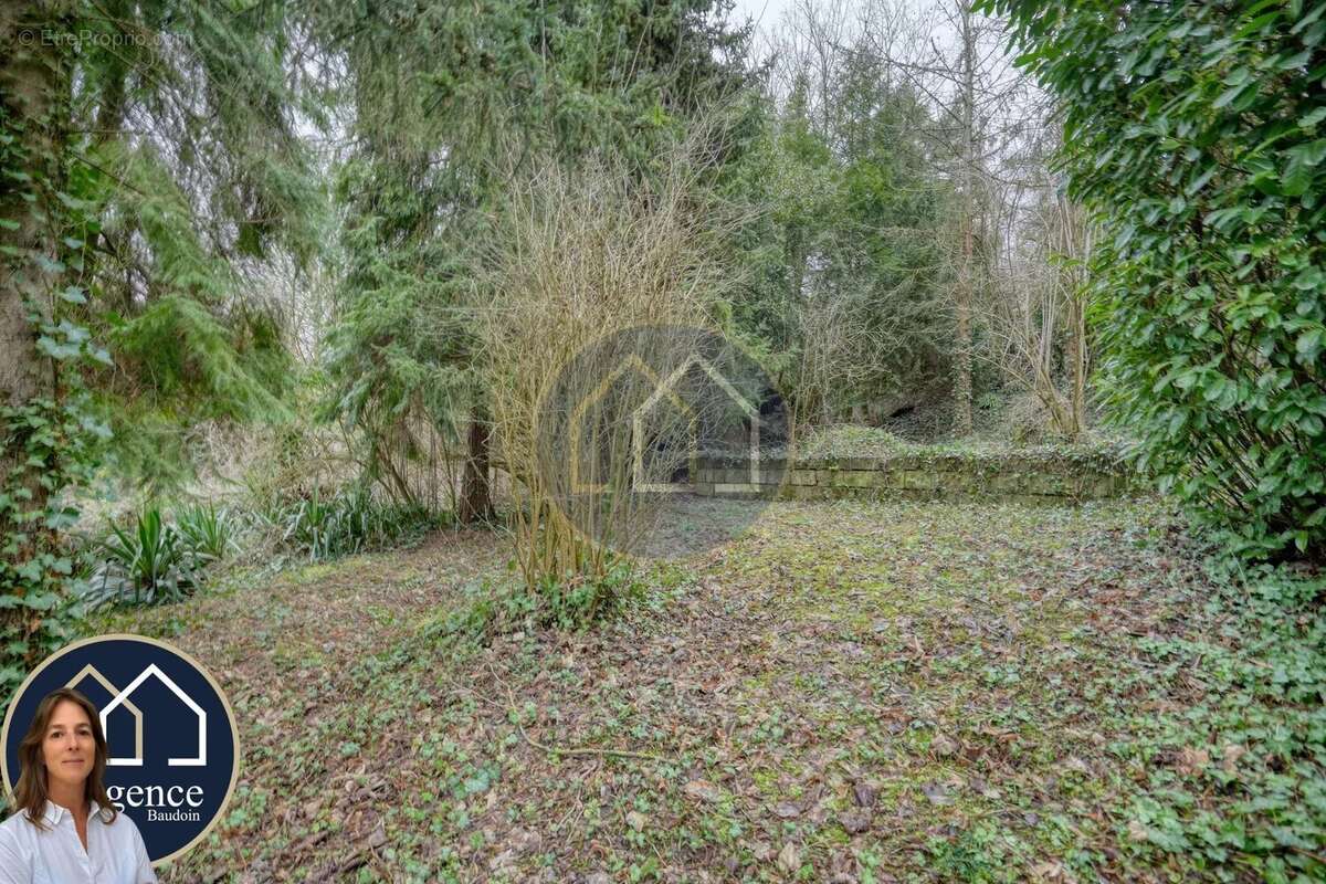 Maison à L'ETANG-LA-VILLE