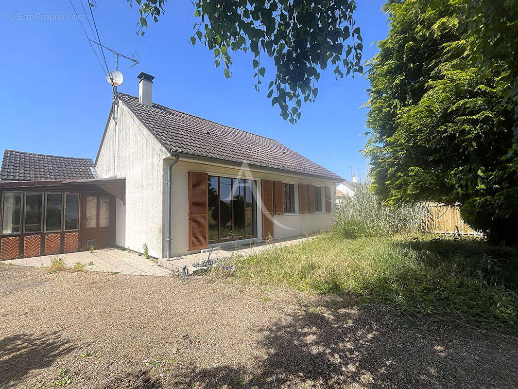 Maison à CHAILLES