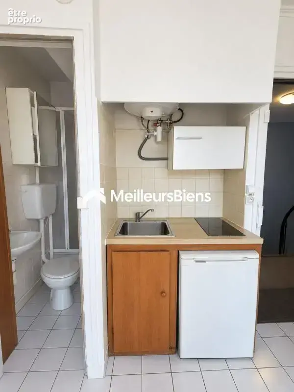 Chambre de 12,55 m² – dernier étage avec ascenseur – idéal investissement - photo 3