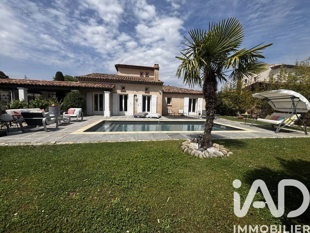 Photo 1 - Maison à MALLEMORT