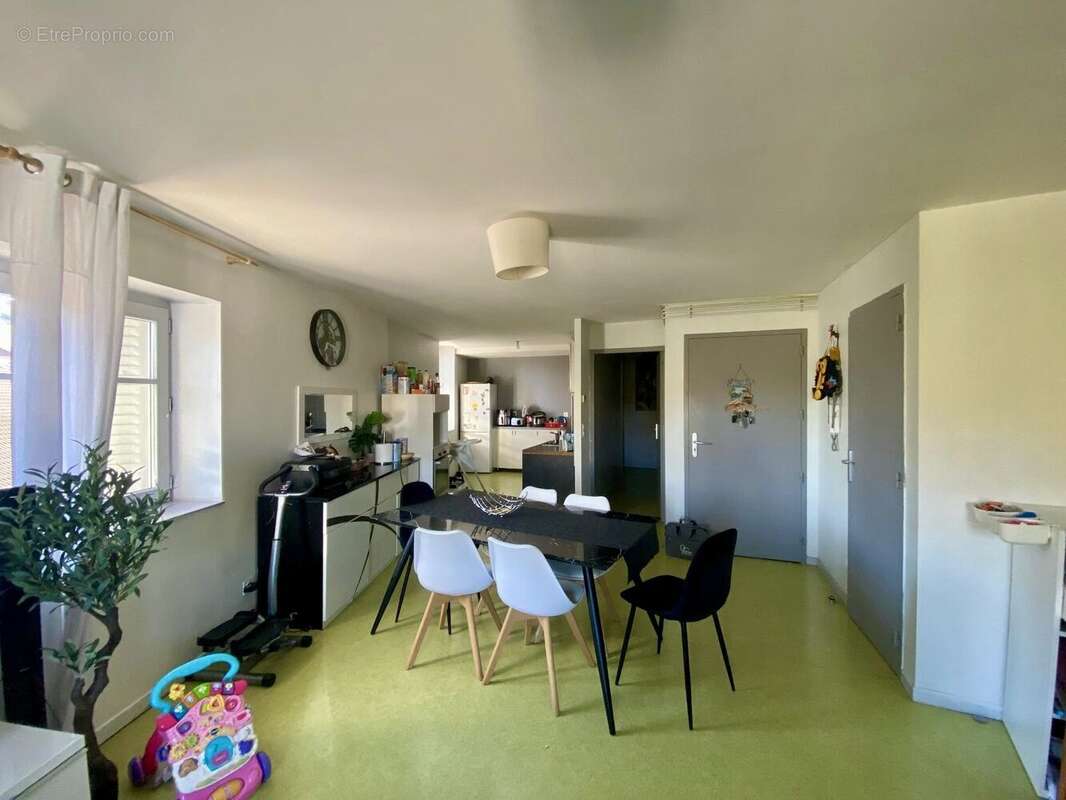 Appartement à ROMANS-SUR-ISERE