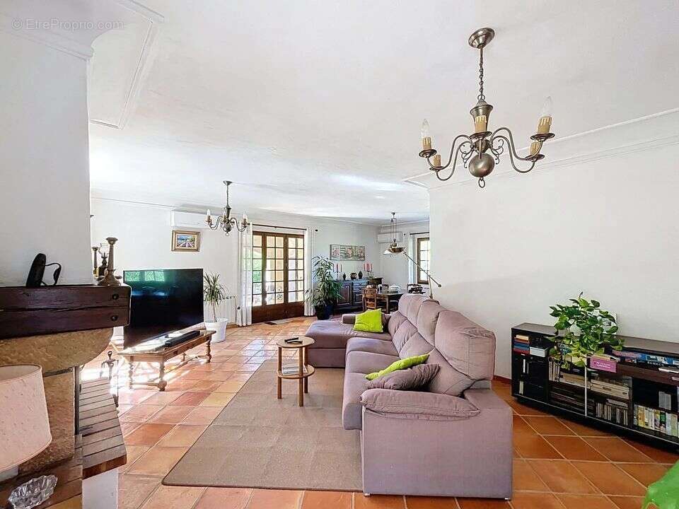 Maison à LE ROURET