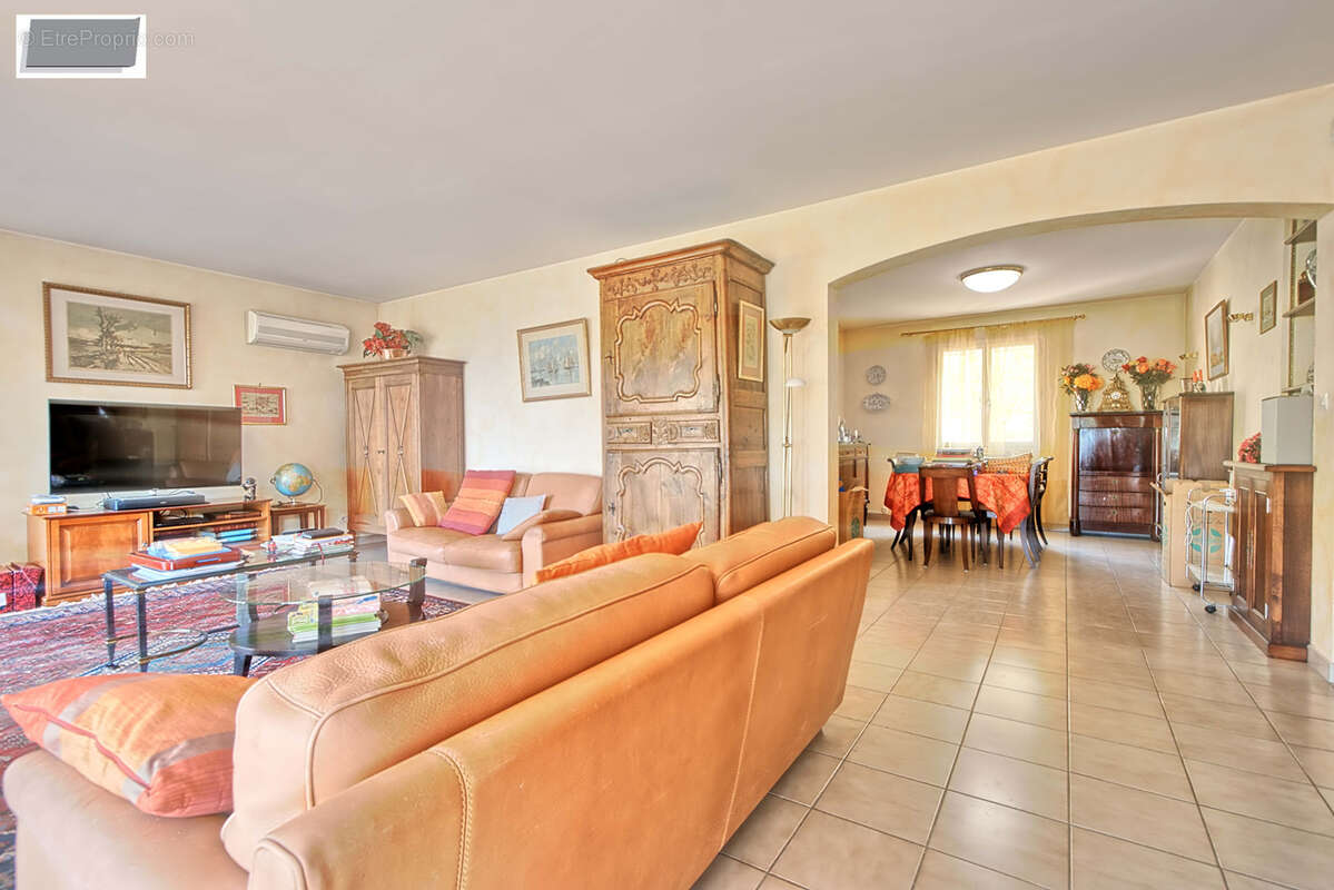 Maison à LA VALETTE-DU-VAR