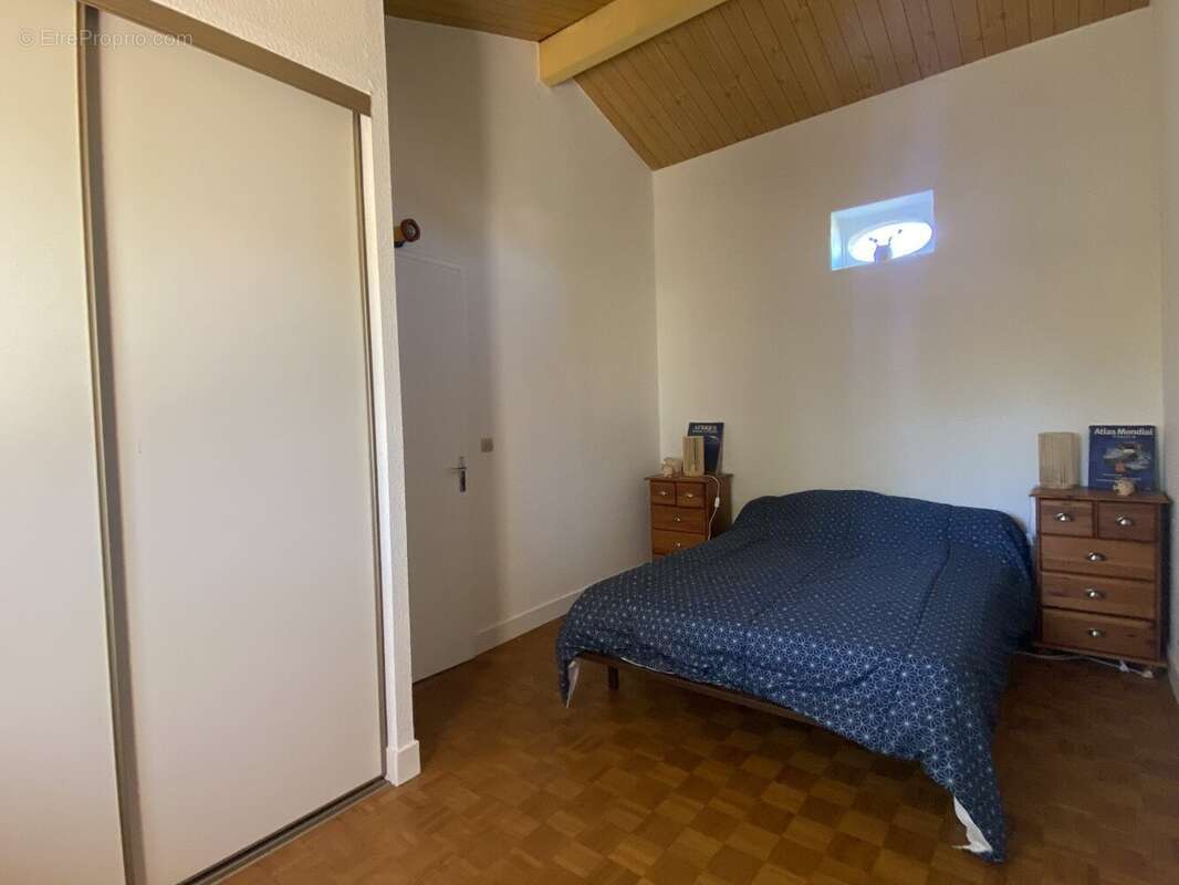 Maison à LINARS