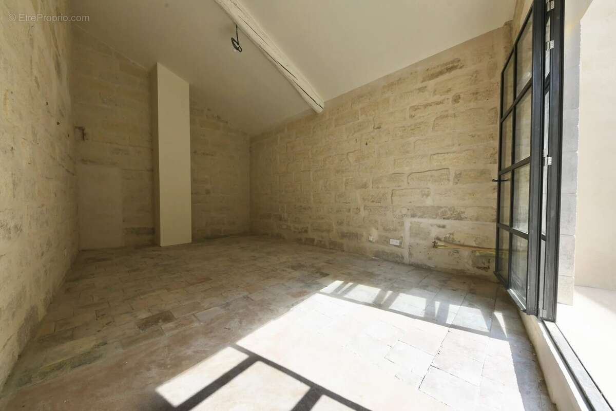 Appartement à UZES