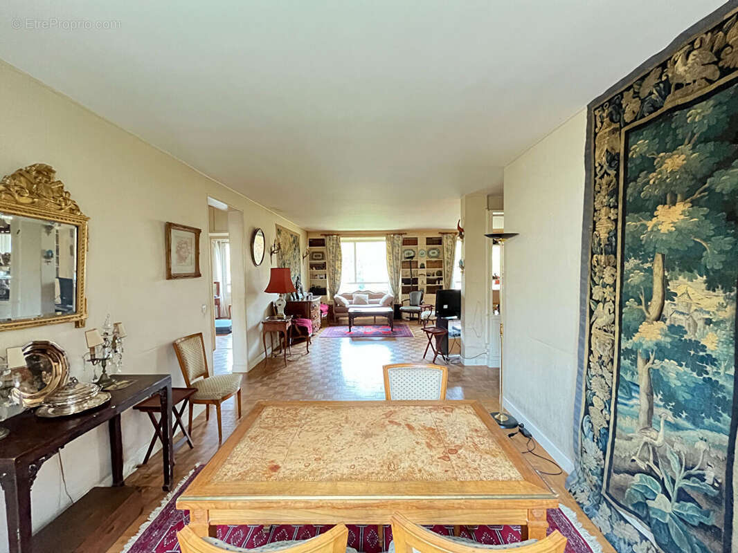 Appartement à SAINT-CLOUD