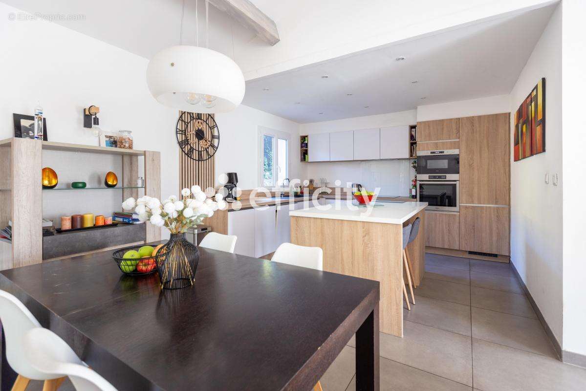 Maison à MARSEILLE-13E