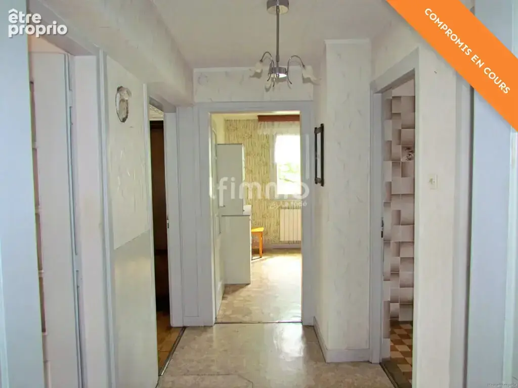 Maison avec une dépendance, sur 7 ares - photo 10