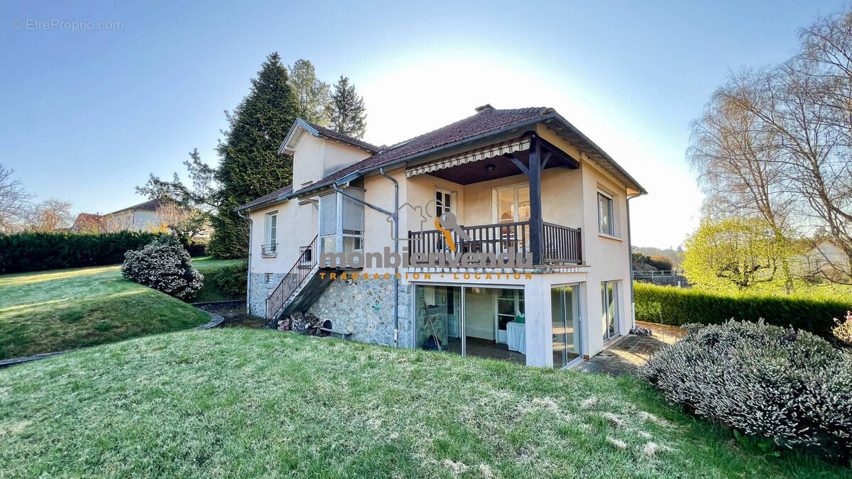 Maison à LAROQUEBROU