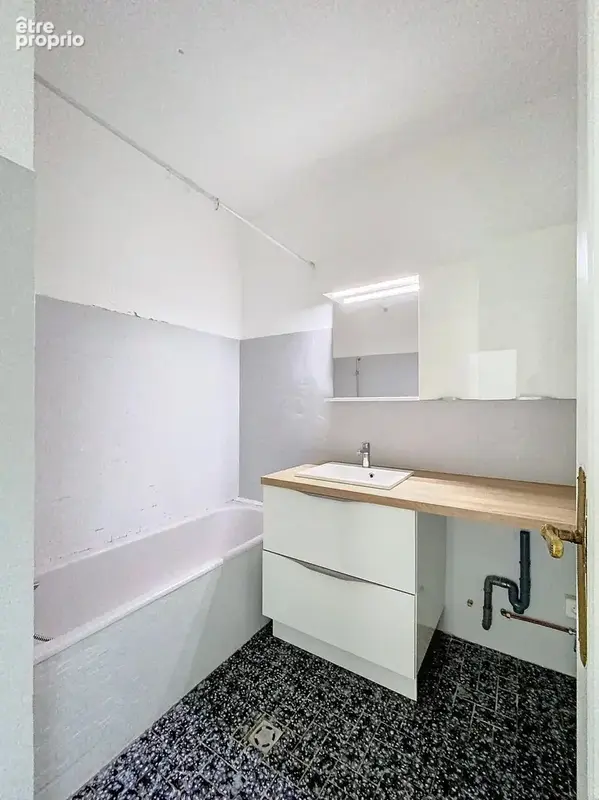 Nice bas cimiez  - 2 pièces avec balcon - photo 7