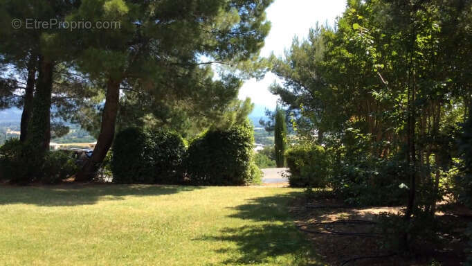 Vente appartement T2 - résidence de tourisme classée Pierre et Vacances  à Mallemort - photo 10