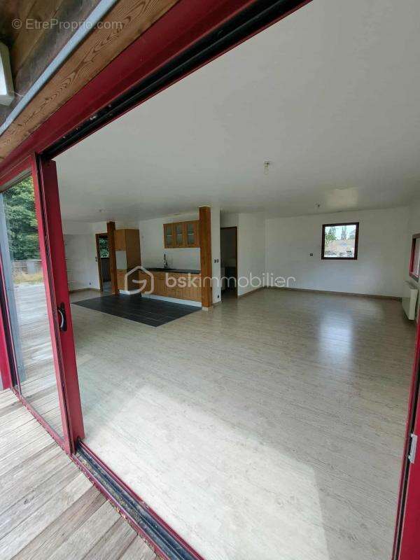 Belle maison ossature bois (2012) – Terrain 5 351 m² – Exposition plein sud - photo 7
