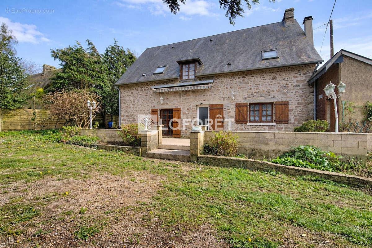 Maison à LASSY