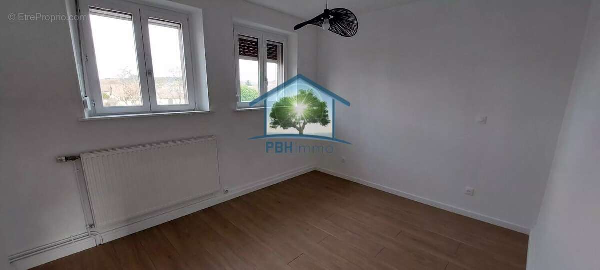 Maison à NOMEXY