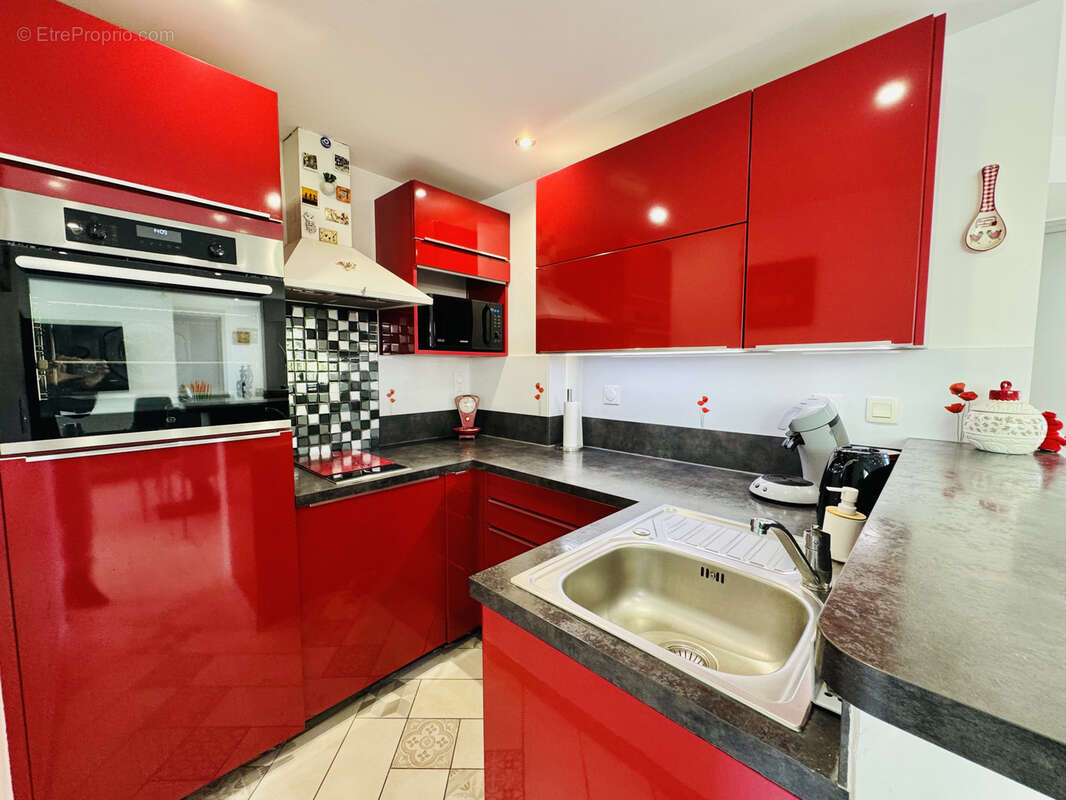 Maison à BORMES-LES-MIMOSAS