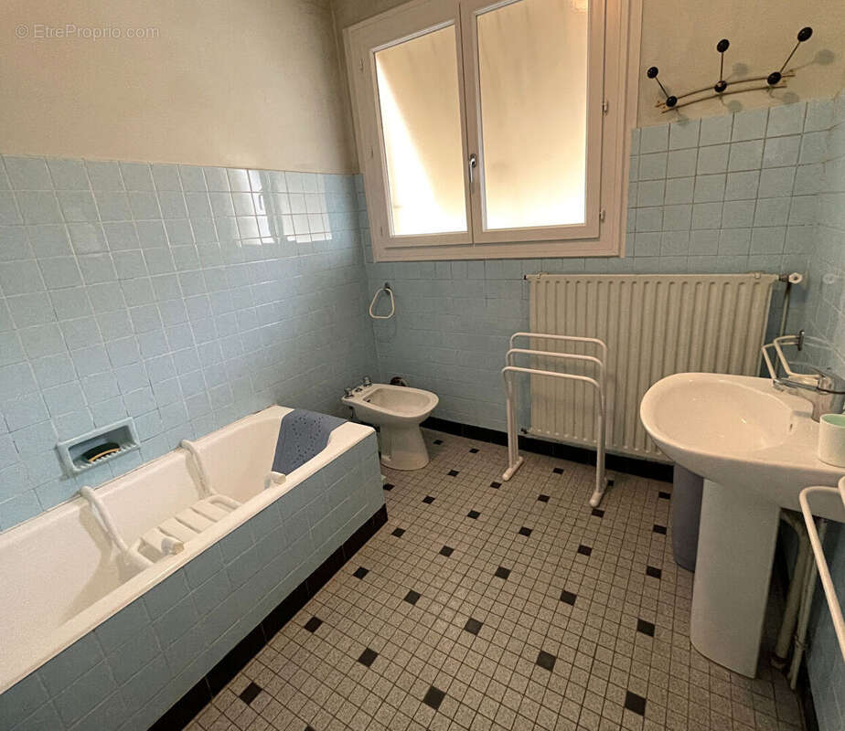 Maison à MONSEMPRON-LIBOS