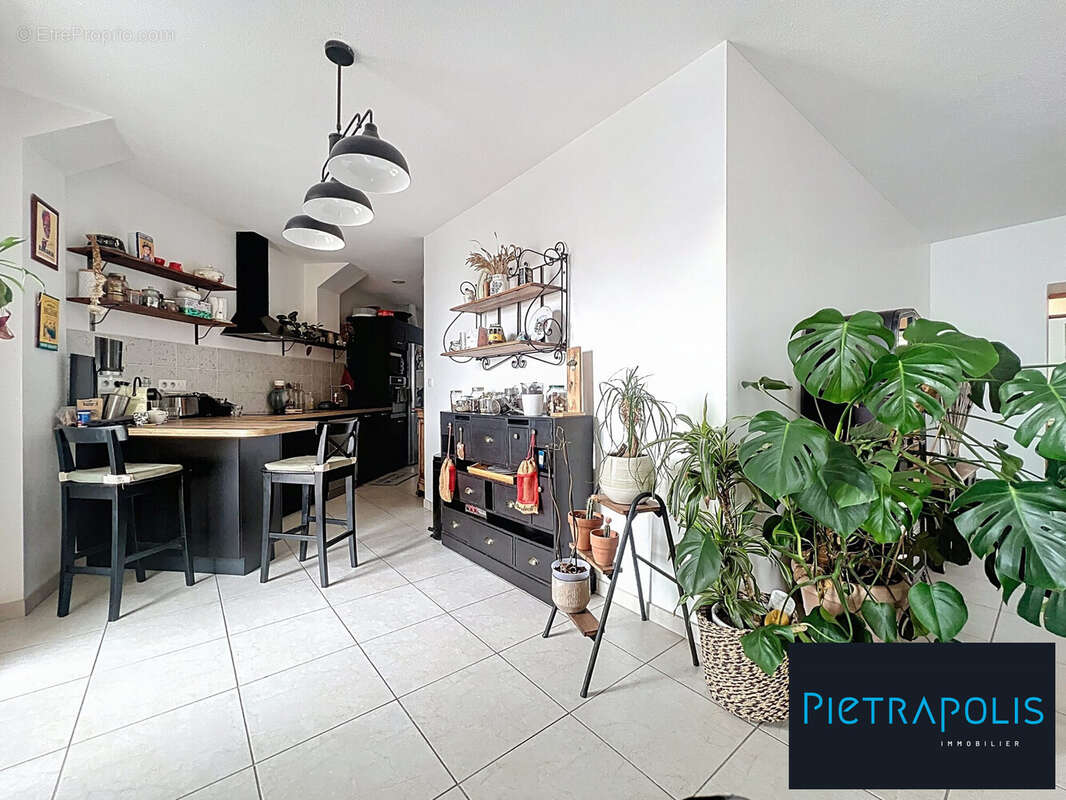 Appartement à VELARS-SUR-OUCHE