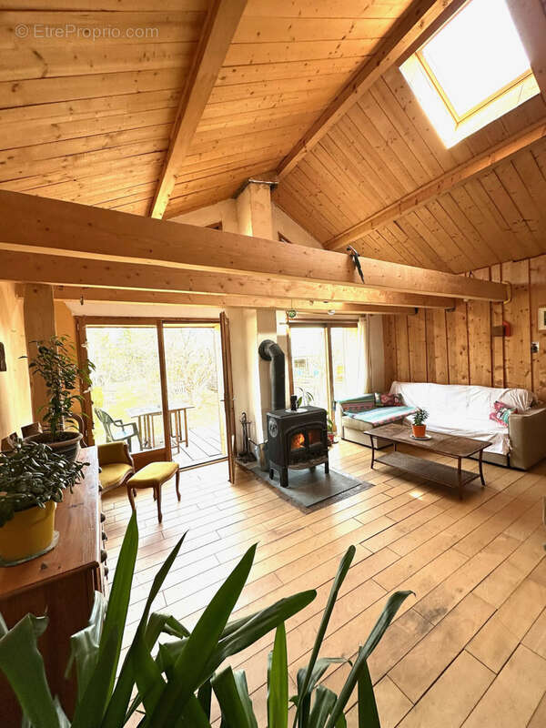 Appartement à MOUTHE