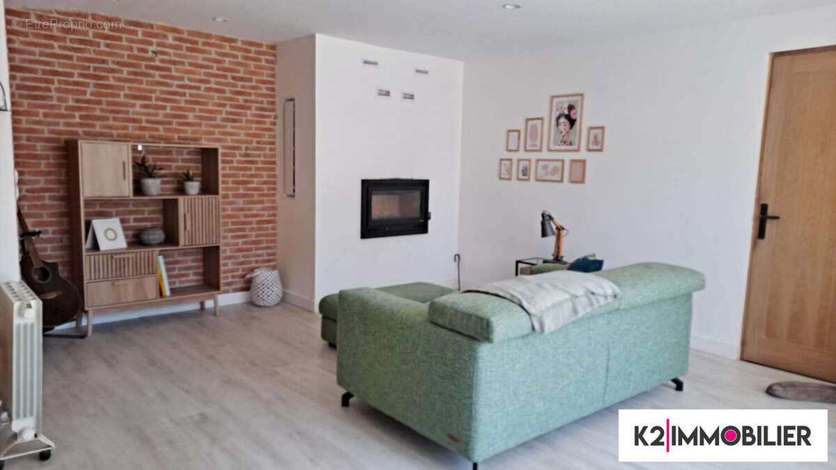 Maison à SAINT-MARCEL-LES-SAUZET