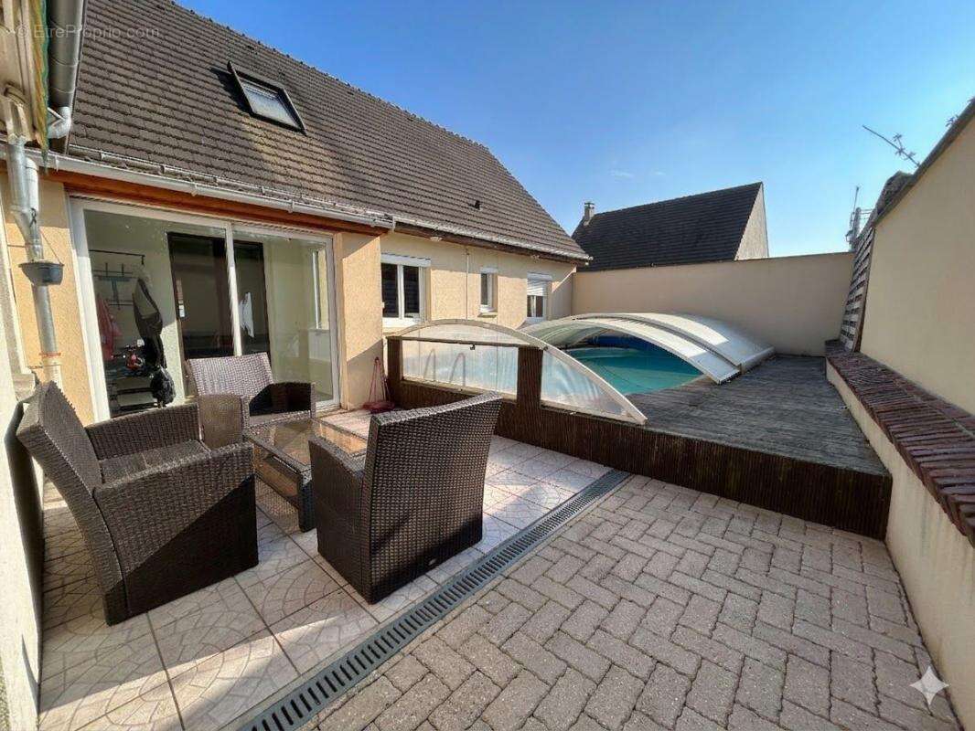 Maison à BRUNVILLERS-LA-MOTTE