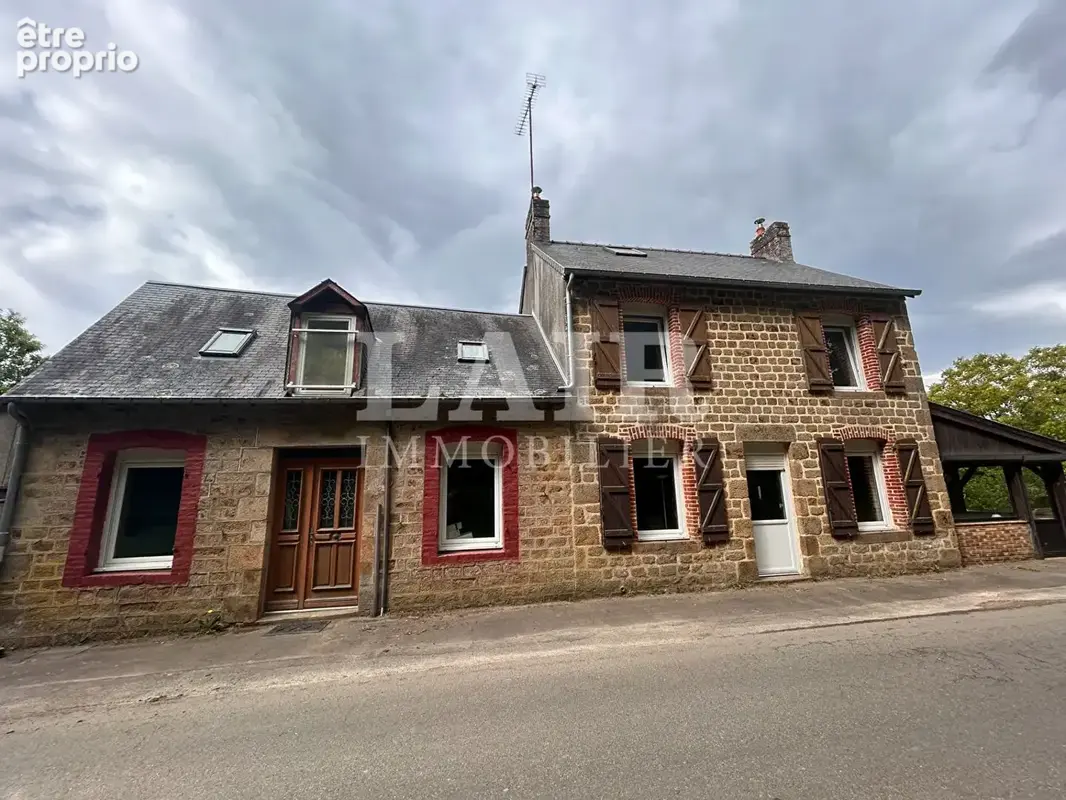 Photo Maison à Saint-Fraimbault au prix de 99 300€
