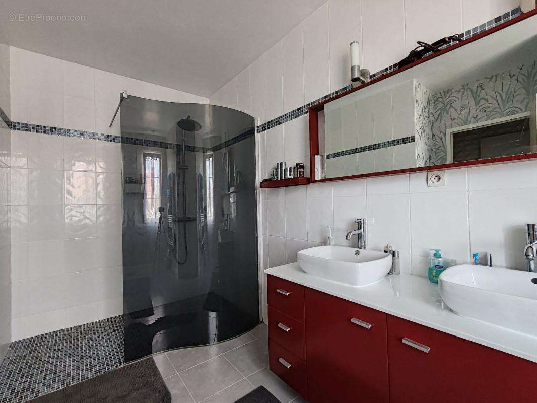 Maison à CHATEAU-RENARD