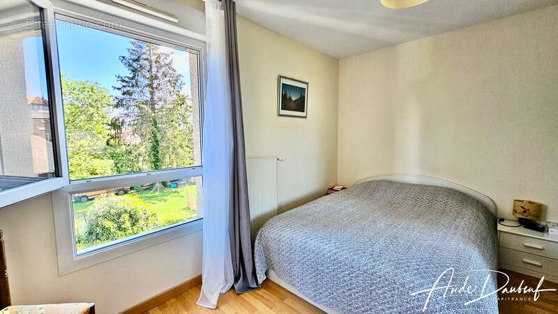 Appartement à VALLEIRY