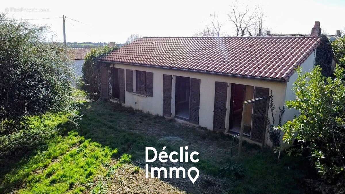 Maison sur sous-sol à rénover  Grand terrain arboré  Aigonnay - photo 2
