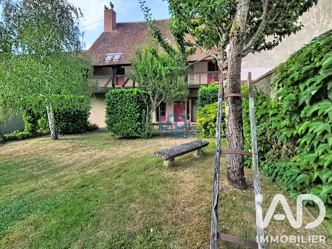 Maison 170 m² à La Bussiere  - photo 5