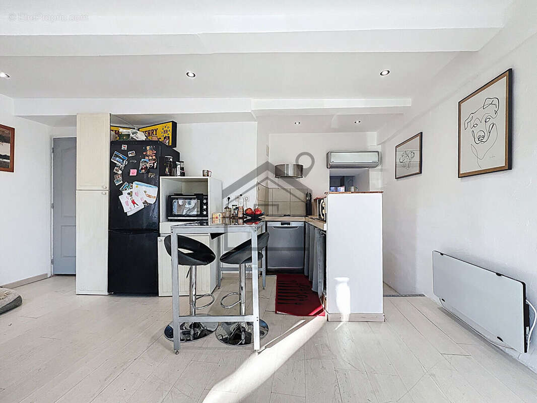 Appartement à SEPTEMES-LES-VALLONS