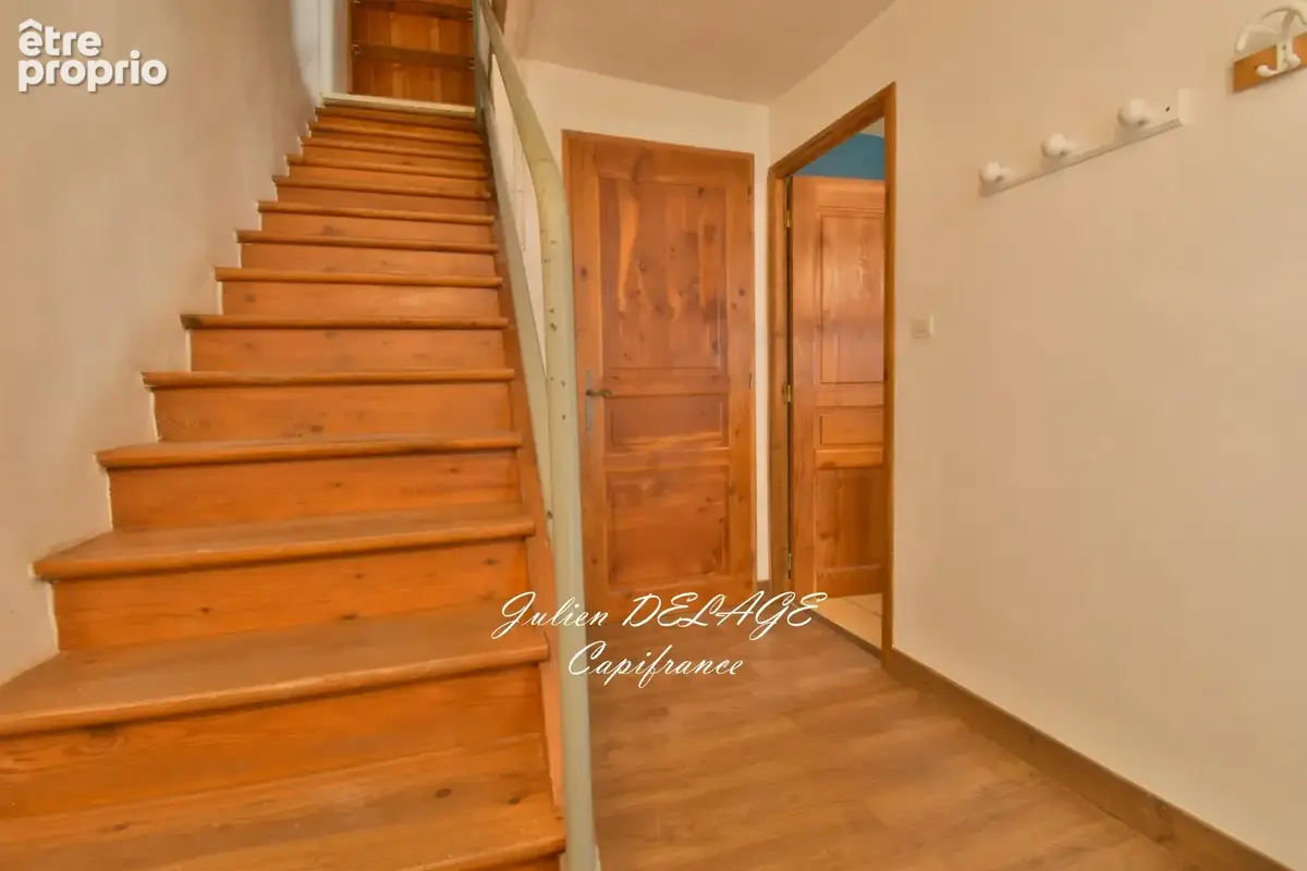 Authentique maison de village au cœur d'embrun – 2 chambres – cave & combles - photo 5