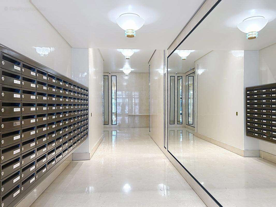 Appartement à PARIS-9E