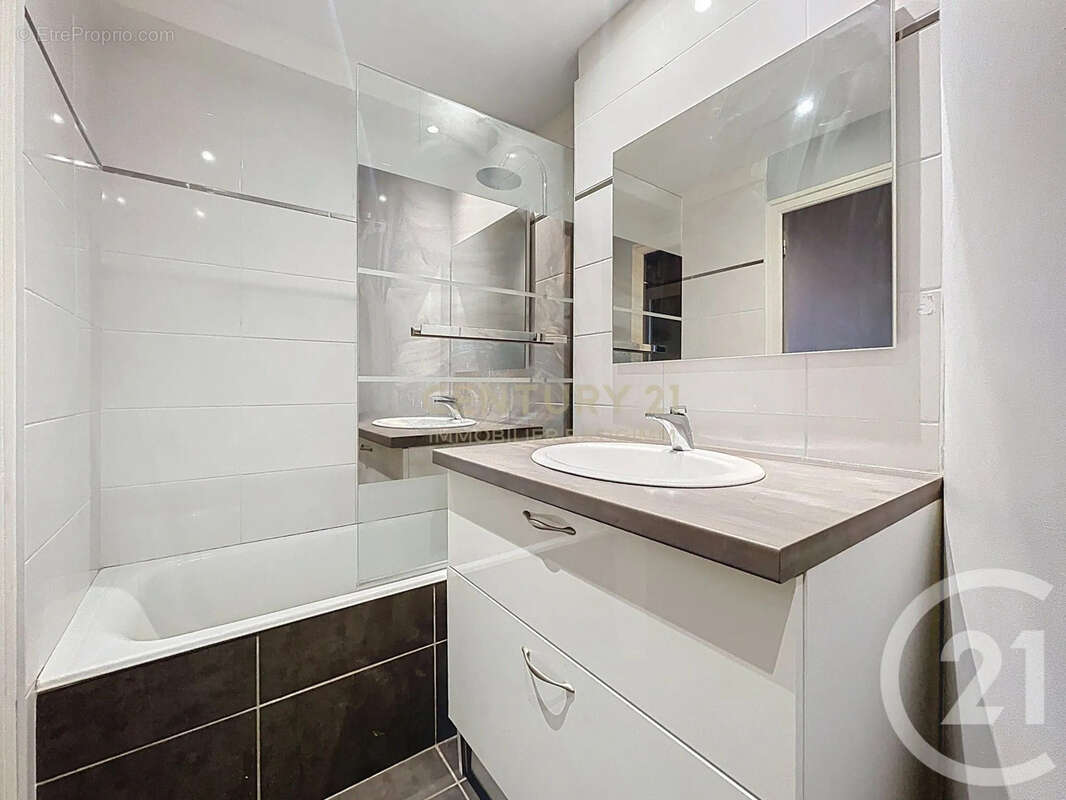 Appartement à BOURGOIN-JALLIEU