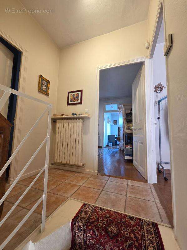 Maison à MONTELIMAR