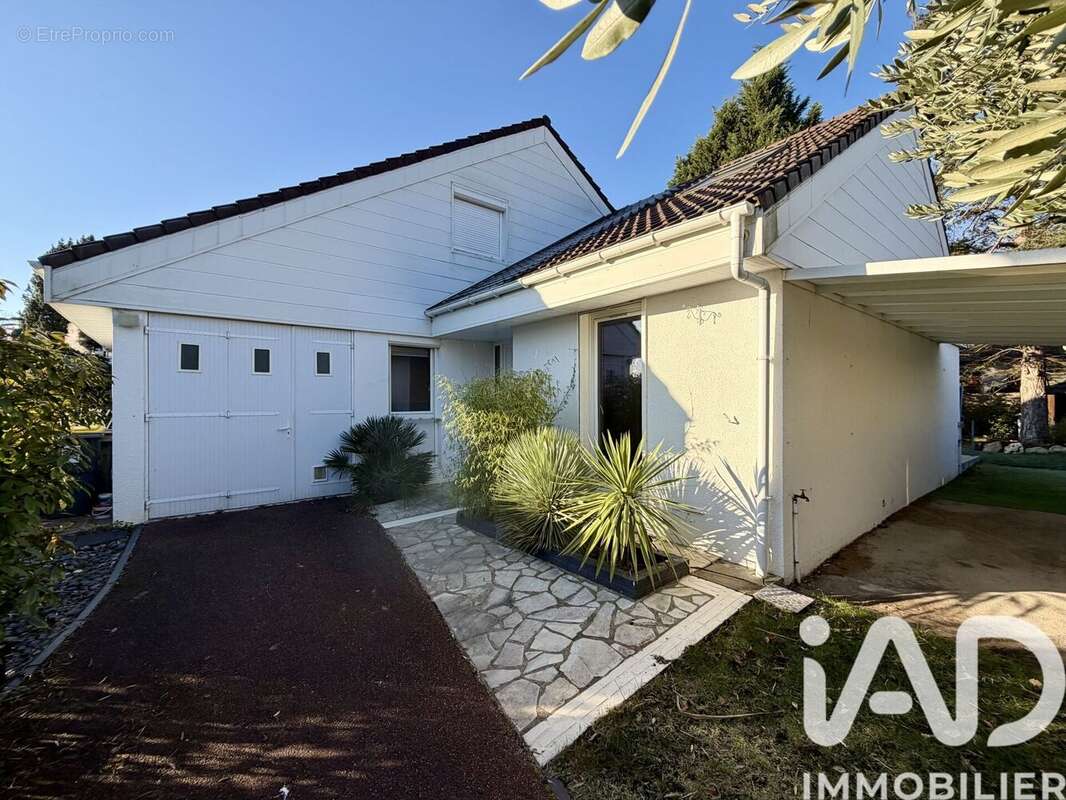 Photo 2 - Maison à VERNEUIL-SUR-SEINE