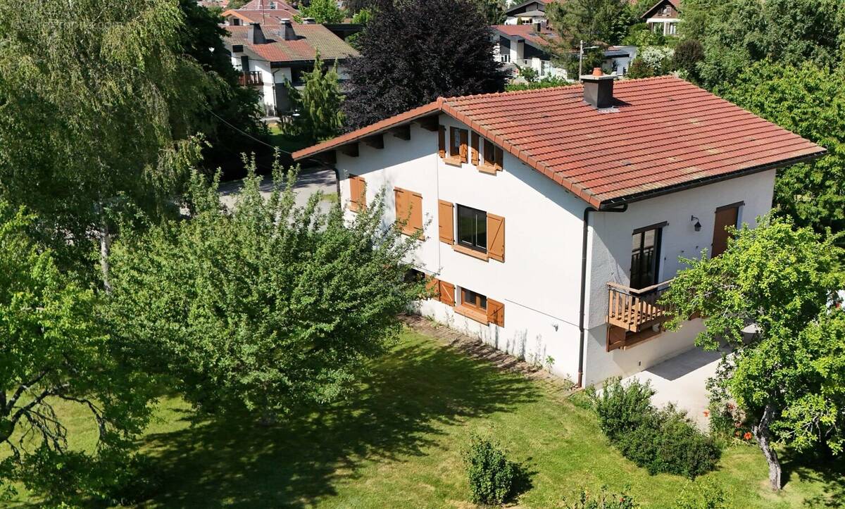 Maison à DOUBS