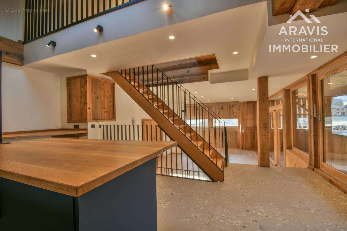 Appartement à LE PETIT-BORNAND-LES-GLIERES