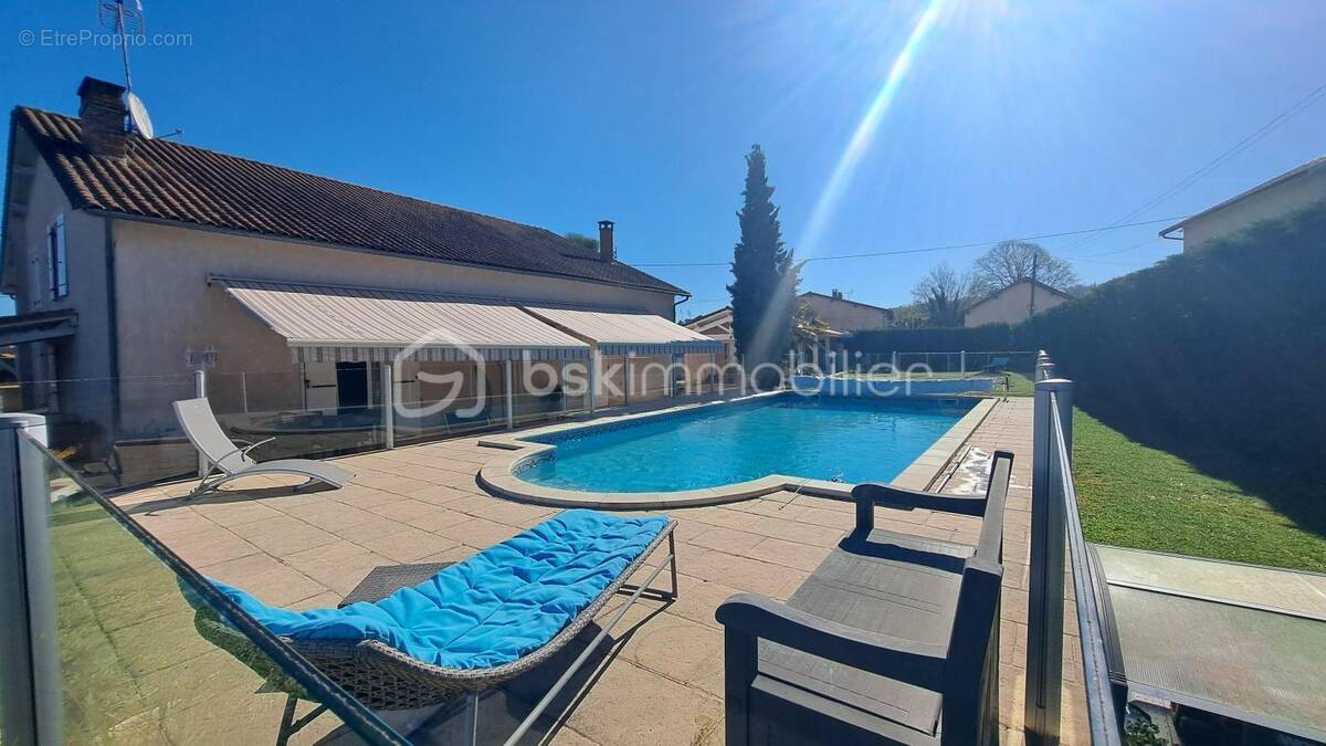 Maison à SAINT-ASTIER